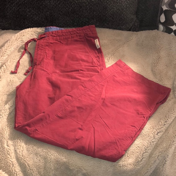 Columbia Woman’s Capris, medium - Picture 1 of 9